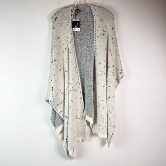 Roffe NWT Women's Ivory Fuzzy Long Knit Swing Kimono Cardigan Sweater Size OS - Picture 1 of 4